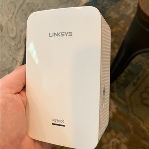 Linksys internet extender.
